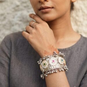 OXIDIZED BANGLE